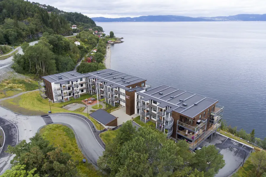 598 Munkaune Vest 4 Edit