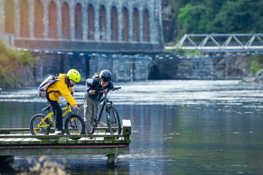 Nidelva ligger i nærområdet, og en sykkeltur til Leirfossen er en fornøyelse